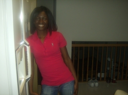im leaning on the fridge like that cuz im cool lol