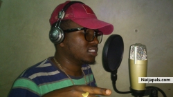 Longnus Tha Rap Son in studio