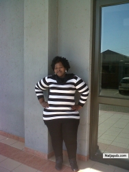 Nandipha Lucia Mabombo (Cutedotcom)