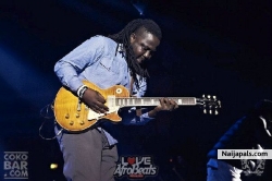 On stage with P-Suare!