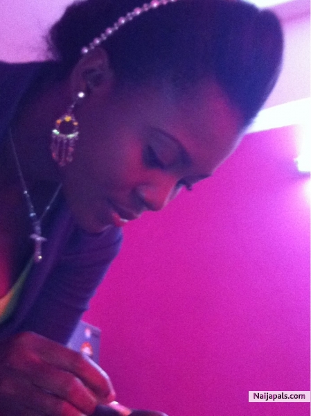  - click for next photo