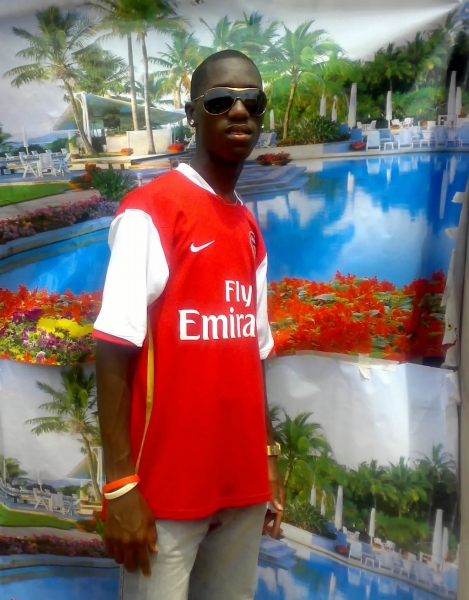  - click for next photo