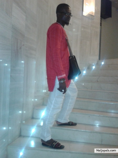 - click for next photo