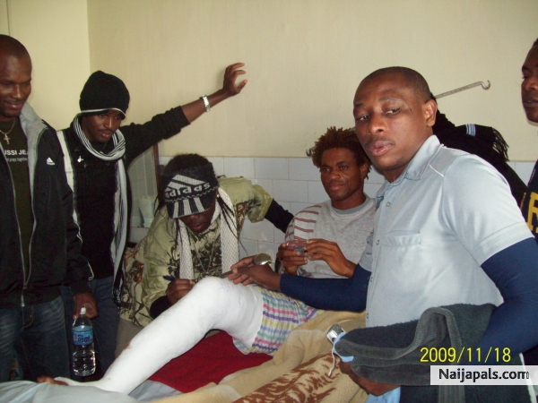 tanso visiting a sick friend - click for next photo