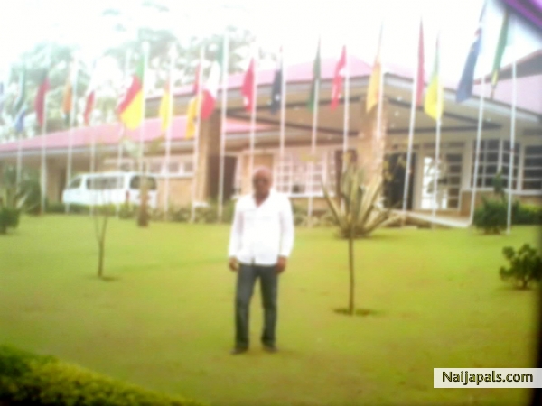 I enjoyed ma visit to Obudu Cattle Ranch, Cross River State... Afront the reception hall - click for next photo