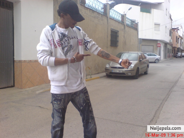  - click for next photo