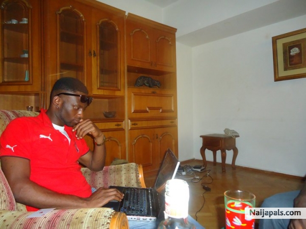  - click for next photo