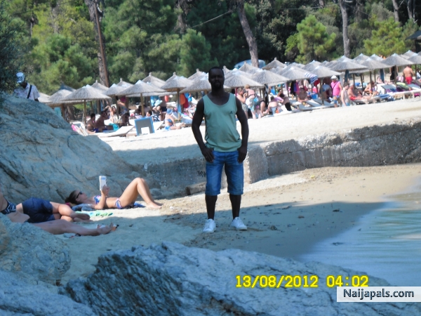  - click for next photo