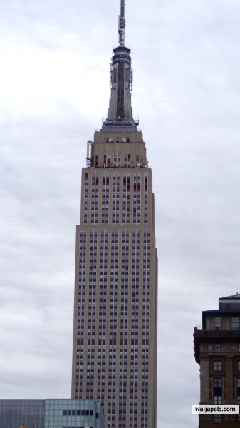 Empire State Building New York - click for next photo