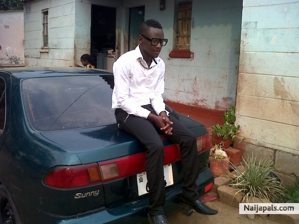  - click for next photo