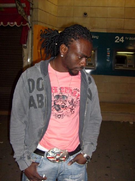 Pink Flossin' - click for next photo