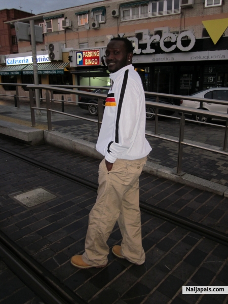  - click for next photo