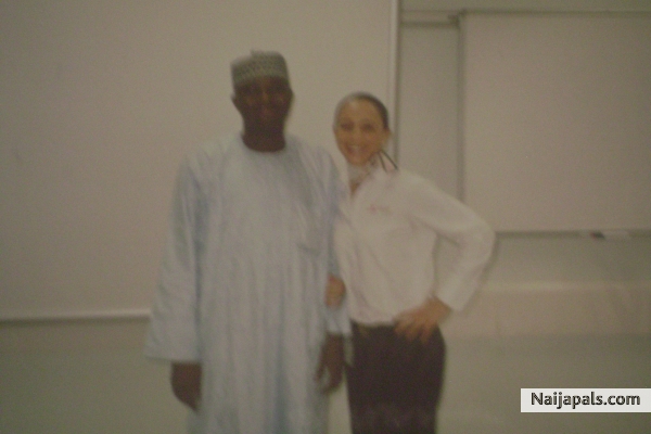 At Emirate Aviatio School - click for next photo