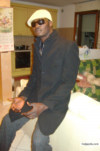  - click for next photo