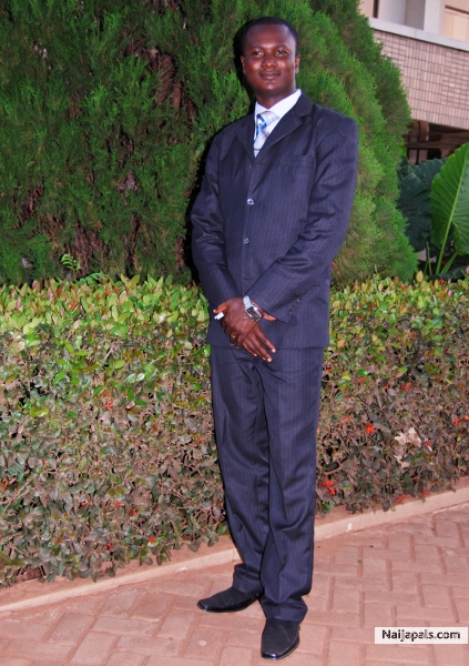 dkay_pose - click for next photo