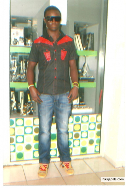  - click for next photo