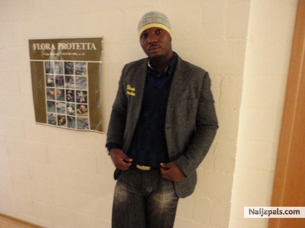  - click for next photo