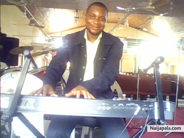  - click for next photo