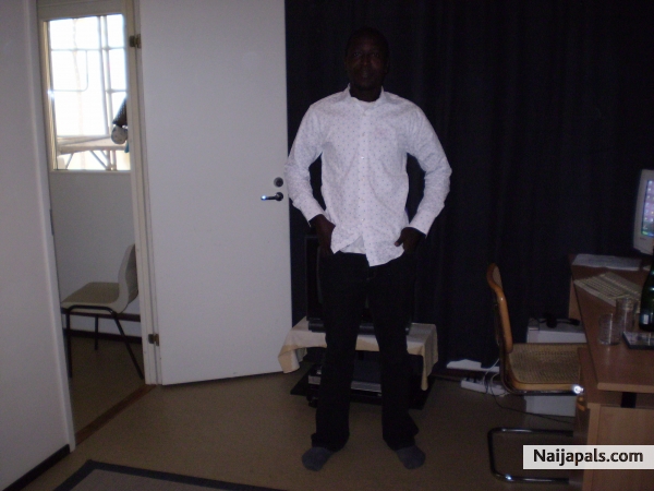 I am gani - click for next photo