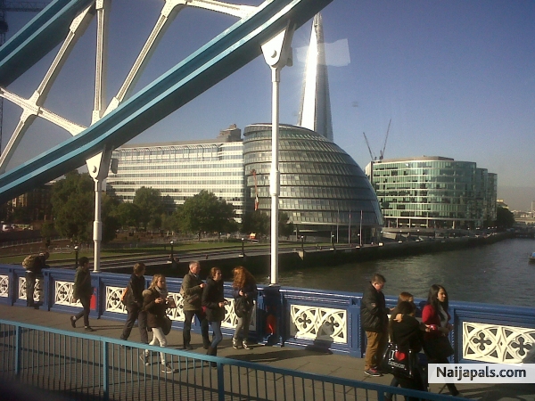 Tower bridge - click for next photo