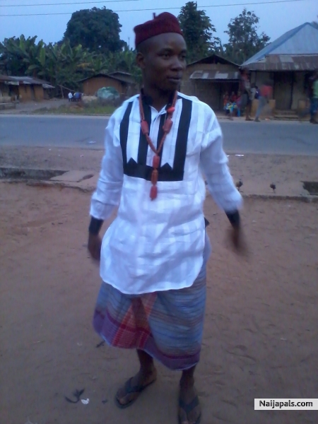  - click for next photo