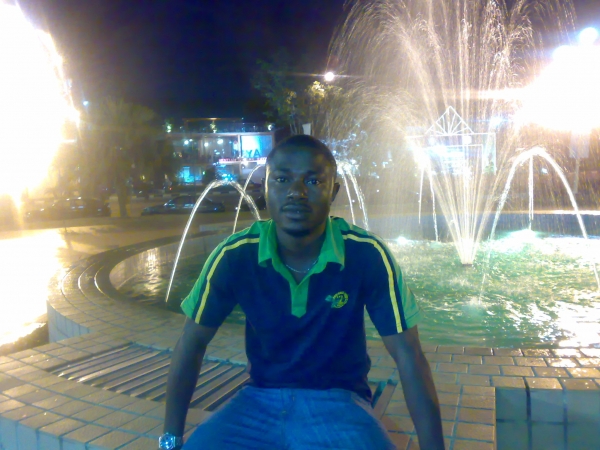  - click for next photo
