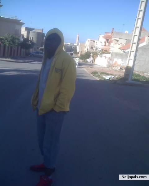 - click for next photo