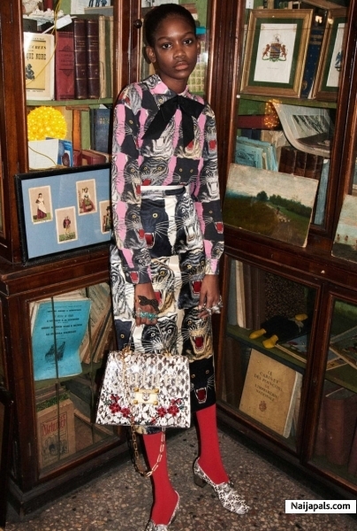 the way I cloth up when I am to attend beam kerk dienst. - click for next photo