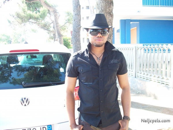  - click for next photo