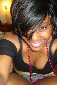 ISNT SHE HOT!!!! - click for next photo