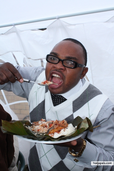 this is fredchoplife doing his thing. what he knows best - click for next photo