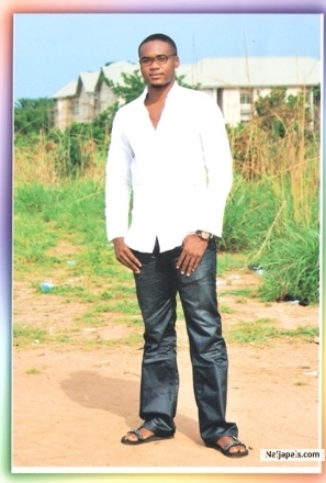  - click for next photo