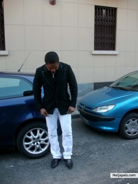  - click for next photo