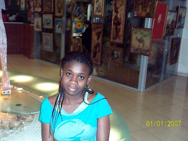  - click for next photo