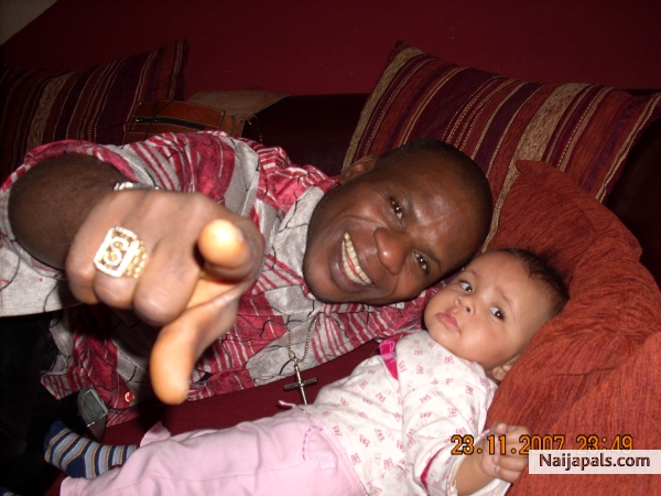 Papa and Daughter - click for next photo