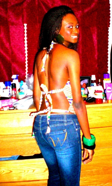  - click for next photo