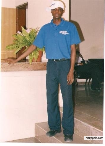 Fine Boy with no pinpus - click for next photo