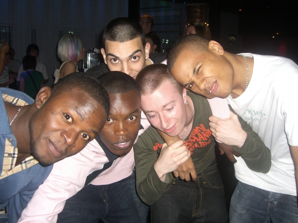 rickyross1001 - click for next photo