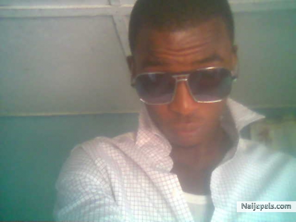  - click for next photo