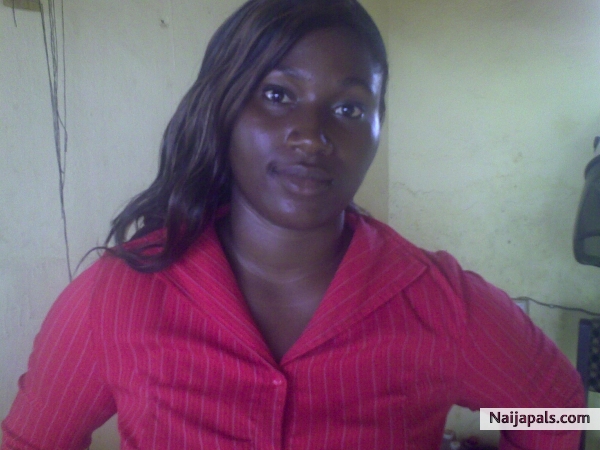 amaka - click for next photo