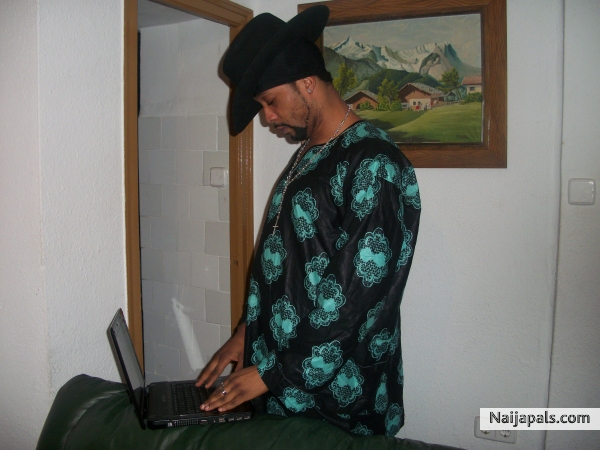  - click for next photo