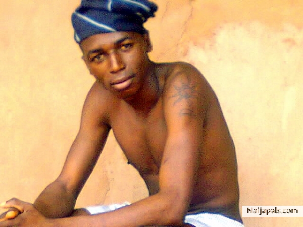  - click for next photo