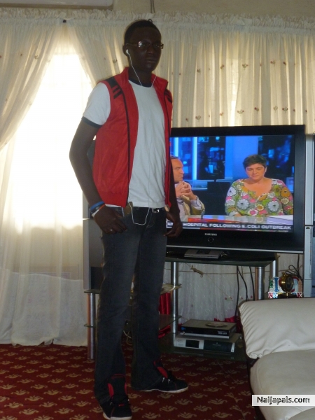  - click for next photo