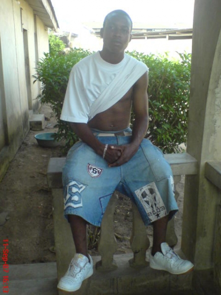  - click for next photo