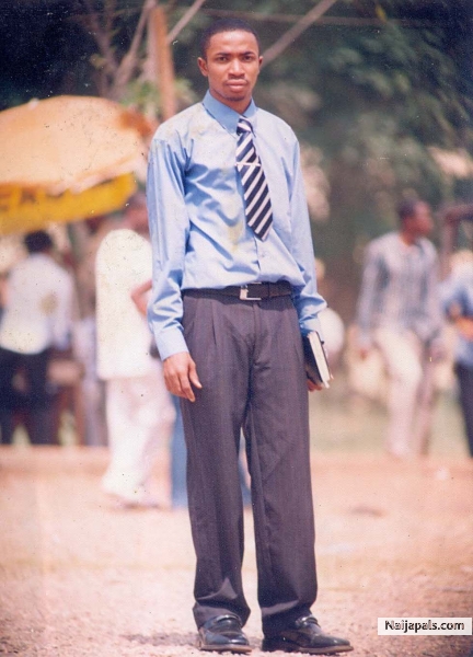 Strategic Manager Dressing - click for next photo