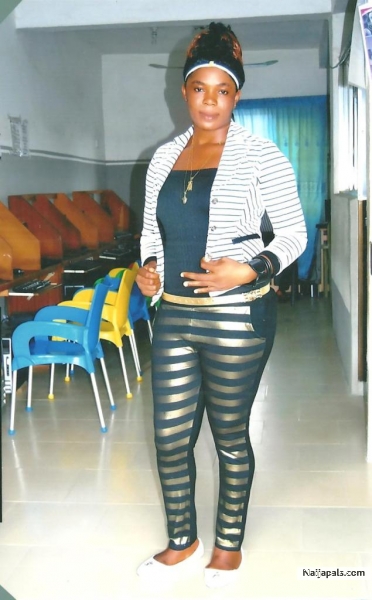 Miss Best De Unforeseen Hair Styles Creator - click for next photo