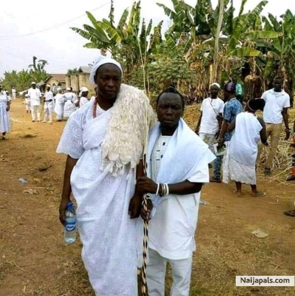 BABA AWODELE - click for next photo