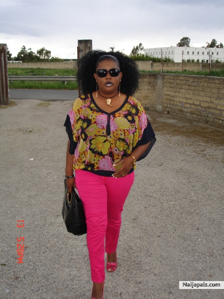  - click for next photo