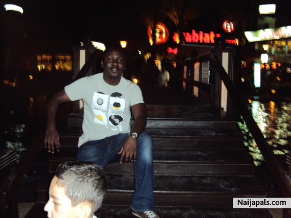  - click for next photo