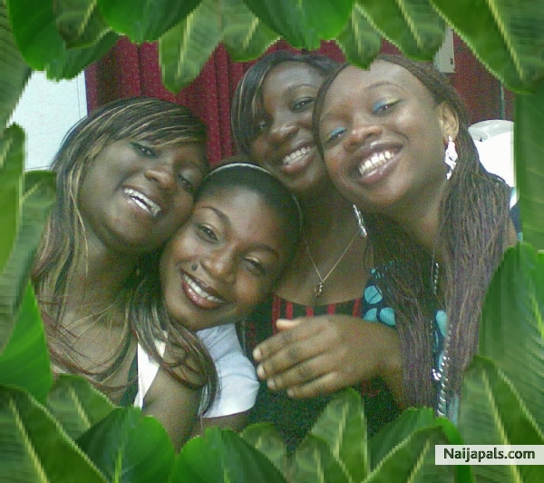 me nd ma gurls - click for next photo